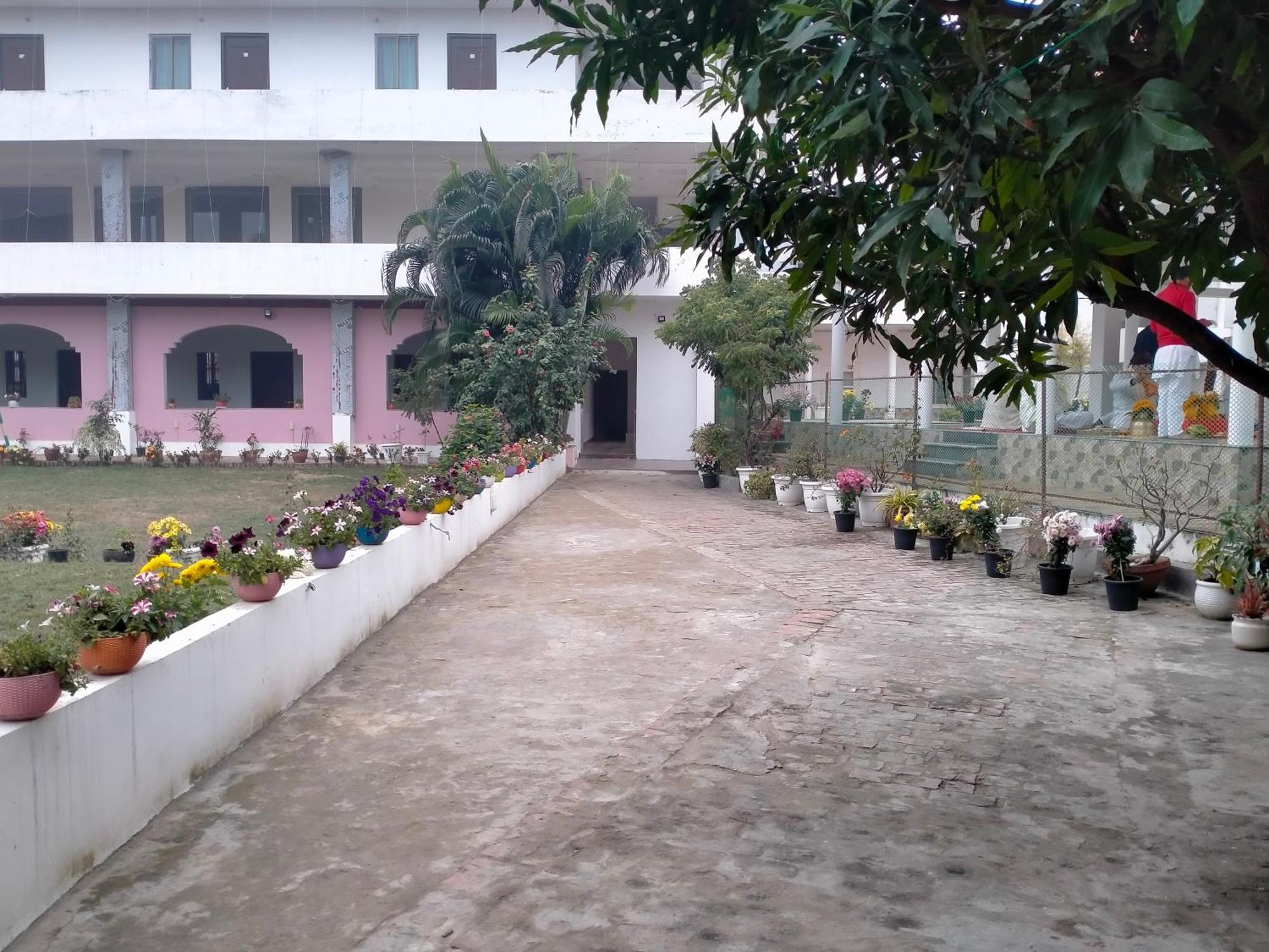 Vedic Villa Váránaszi Kültér fotó